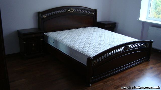 Двухспальная кровать 